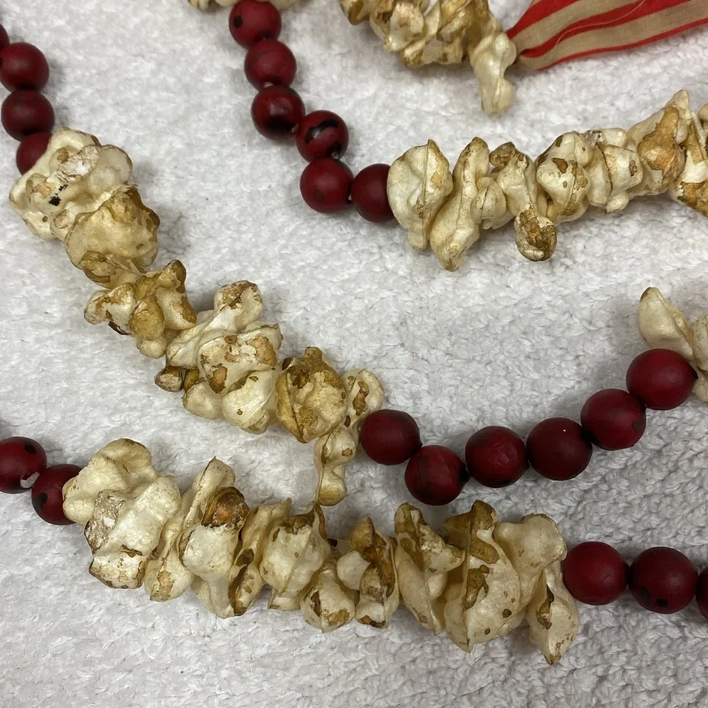 6’ Antiqued Cranberry And Popcorn Christmas Garland